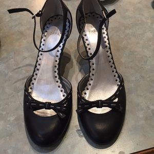 Zara black leather shoes